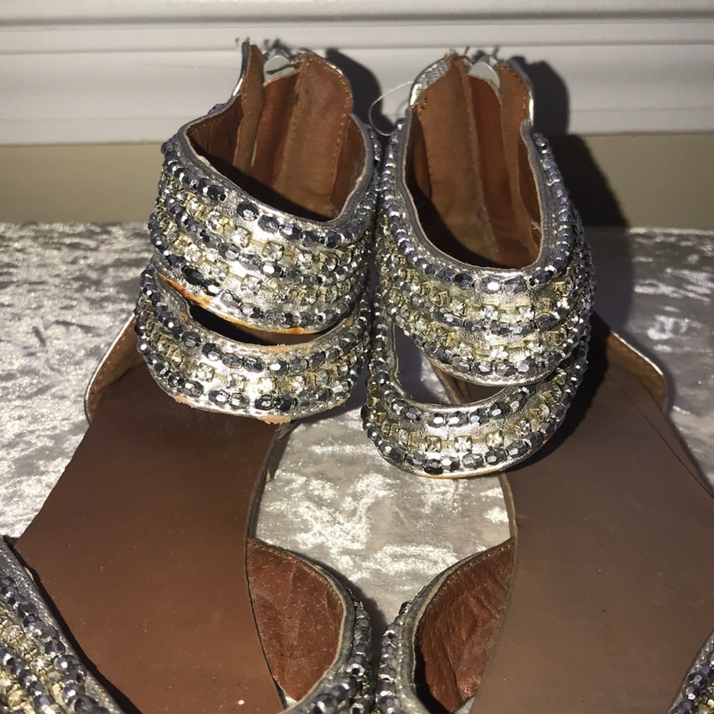 Sandals - Picture 2 of 5